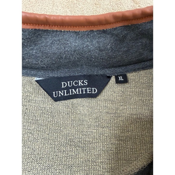 Ducks UNLIMITED Pullover Men's size XL Beige 1/4 zip EUC - Picture 2 of 7